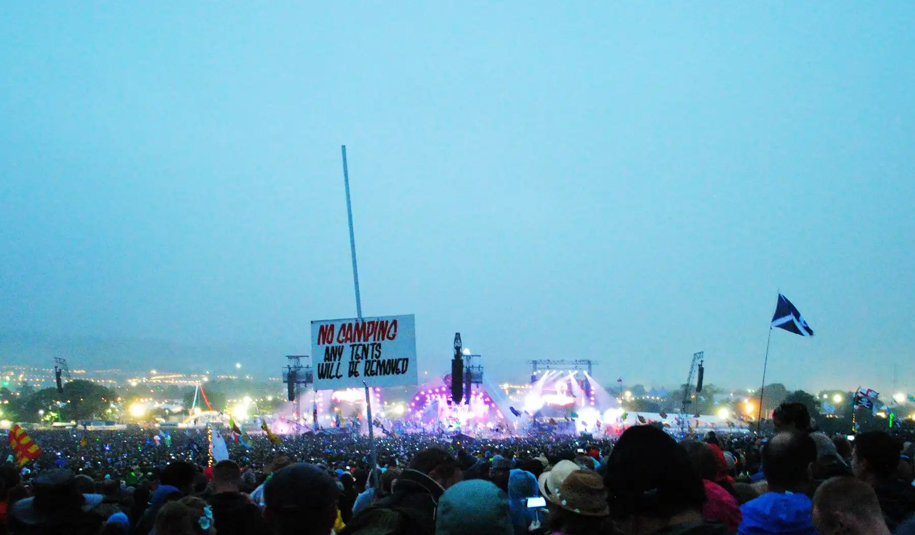Coldplay handed out thousands of illuminated wristbands in 2017. Picture: Paul Jones