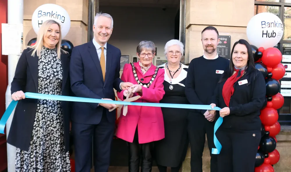MP Gideon Amos and Wellington mayor Cllr Janet Lloyd opened the banking hub in Wellington