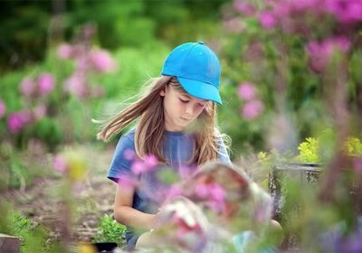 Wellington artist Kevin Kovacs is self-taught. Picture: Instagram/Natalia Kovacs