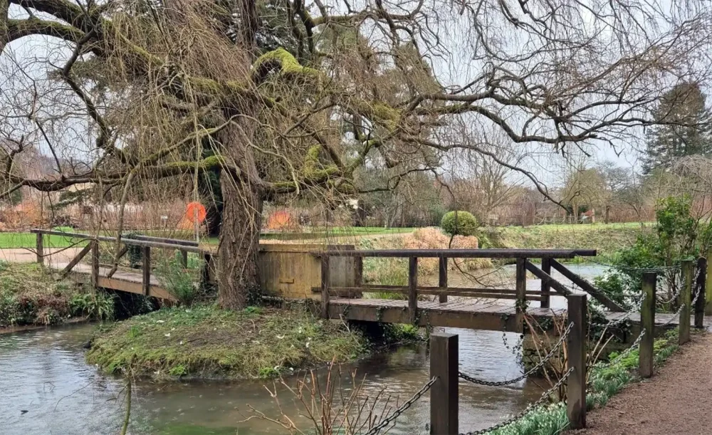 The current footbridge at the Bishops Palace will be replaced. Picture: Somerset Council/Benjamin+Beauchamp