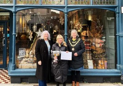 The Mayor and Mayoress of Bridgwater picked Victoria Hair & Spa as the winner of the Christmas window competition. Picture: Bridgwater Town Council