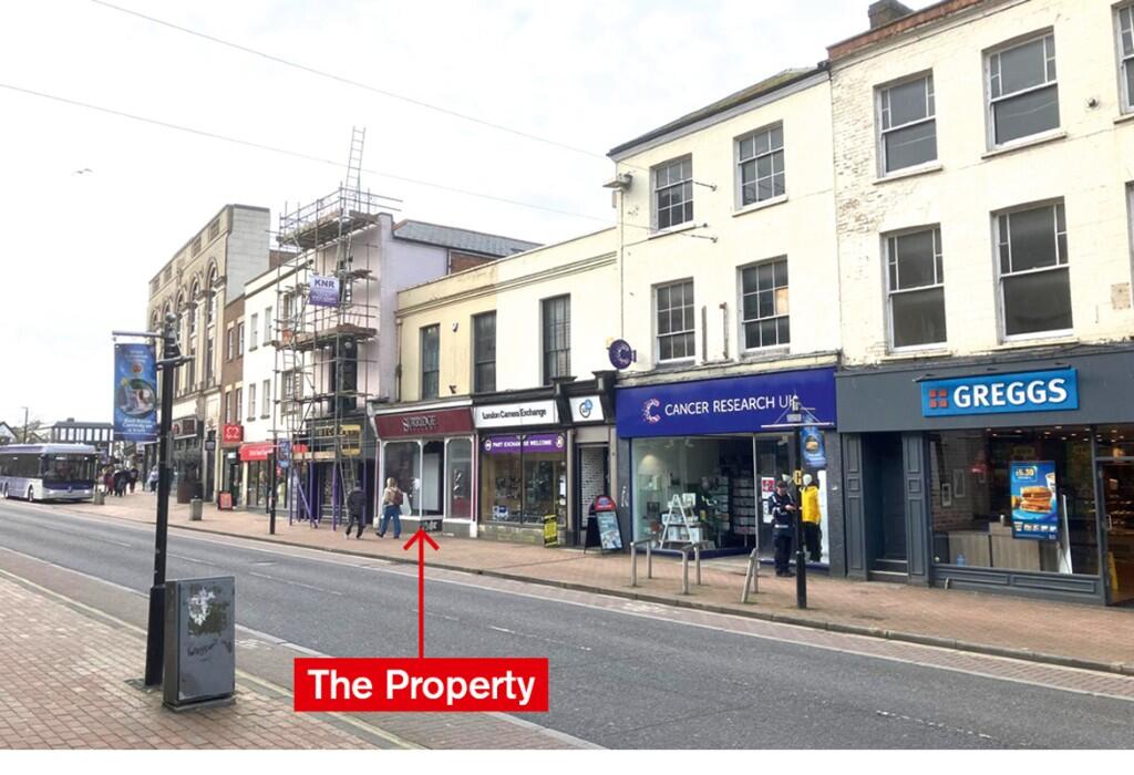 The former Surridge Gallery in North Street, Taunton, is up for sale. Picture: Barnett Ross/Right Move